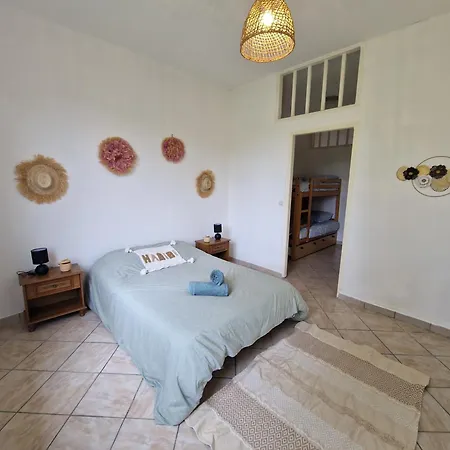 Un Petit Coin De Paradis 33 N5 *